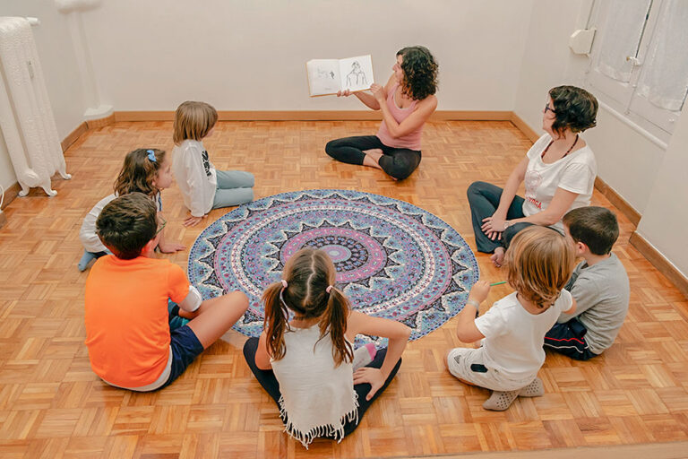 Yoga Niñez y Adolescencia 2026